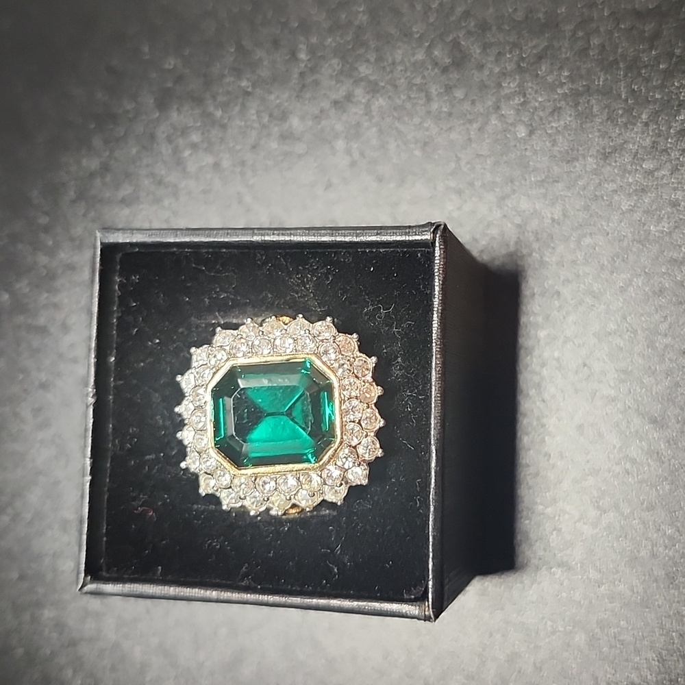 Elegant Green and Gold Ring with Crystal Accents size 10